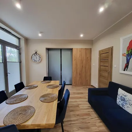 Nika Przy Plazy Apartman *